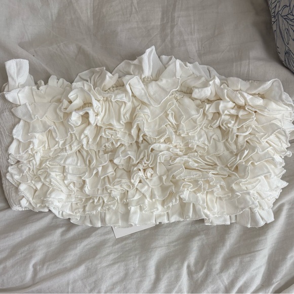 BNWT Ruffled Tube Top - Picture 3 of 4